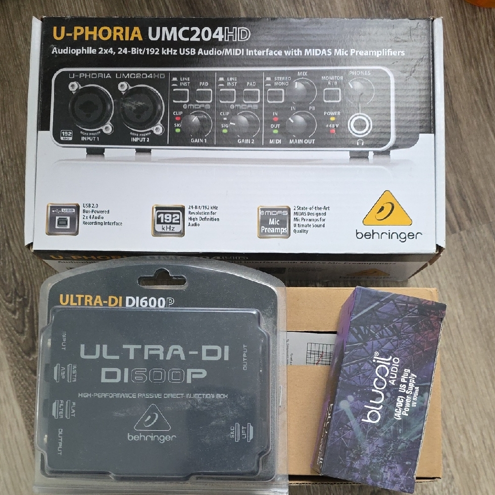 Behringer UMC204HD Audio Interface